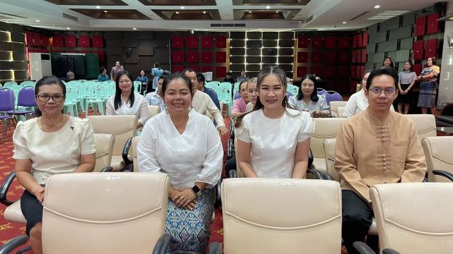 ภาพกิจกรรมที่ 9 จาก 42