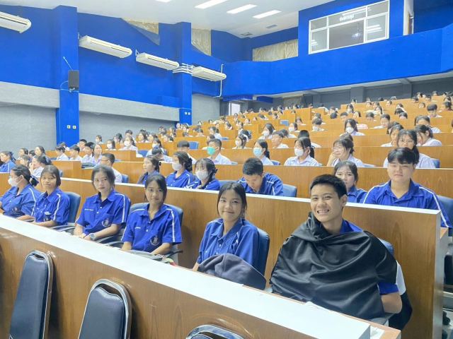 ภาพกิจกรรมที่ 8 จาก 9